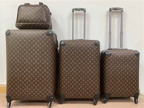 replica louis vuitton trunk luggage